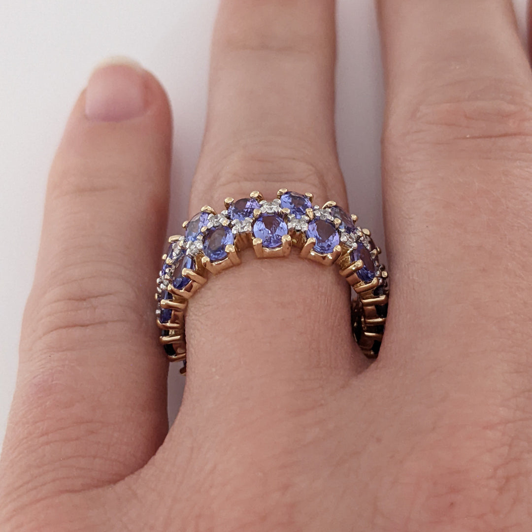 14K TANZANITE OVAL (26) 3X4 WITH (26) MELEE ESTATE BAND 5.4 GRAMS