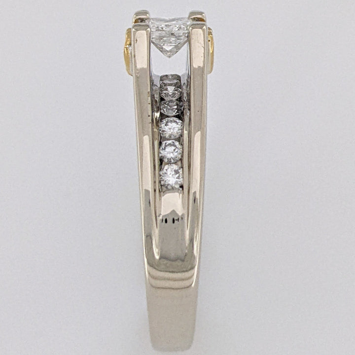 14K WHITE/24K .76 CARAT TOTAL WEIGHT I1 F DIAMOND PRINCESS CUT WITH (12) ROUND MELEE ESTATE RING 7.2G