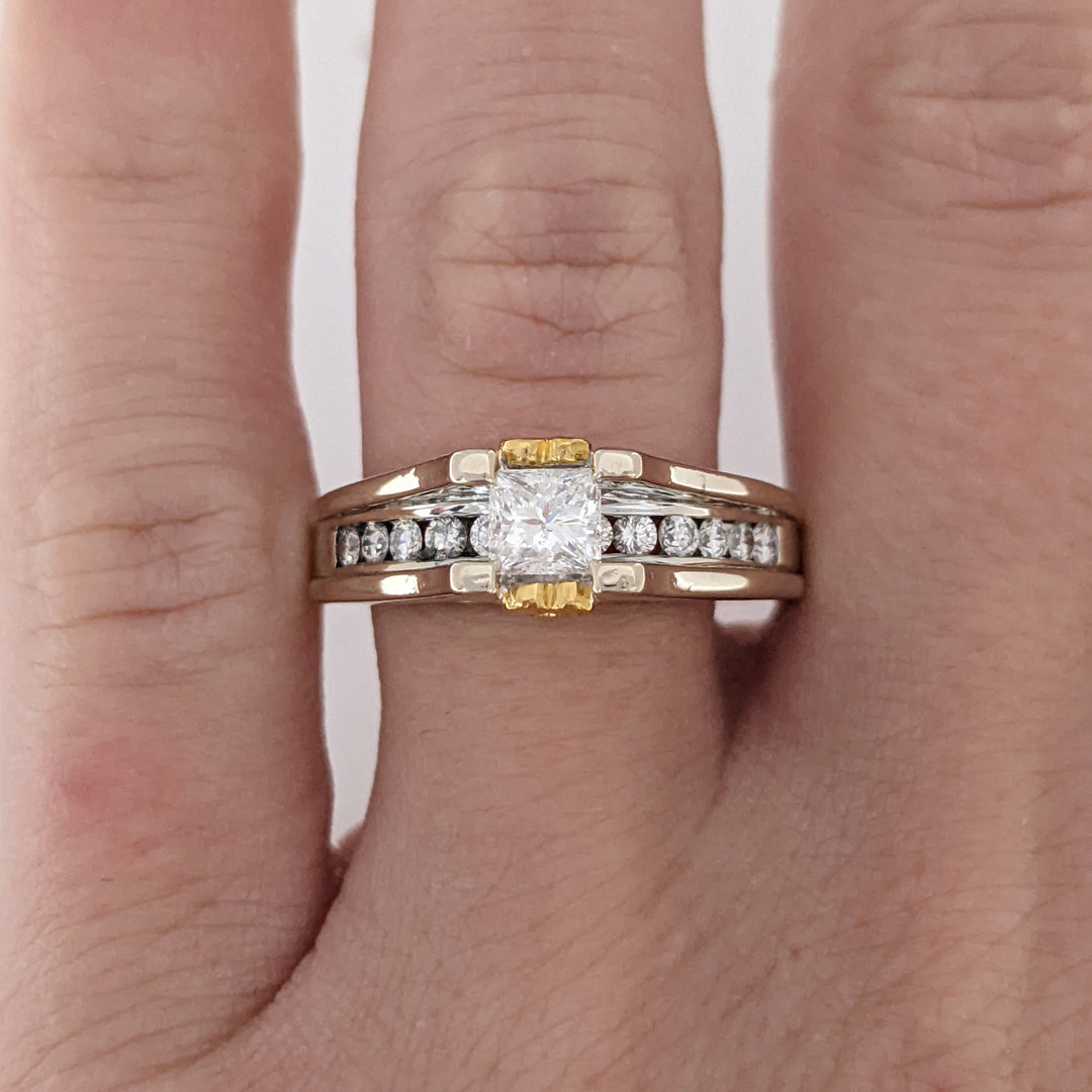 14K WHITE/24K .76 CARAT TOTAL WEIGHT I1 F DIAMOND PRINCESS CUT WITH (12) ROUND MELEE ESTATE RING 7.2G
