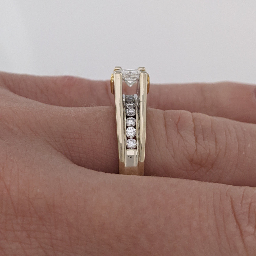 14K WHITE/24K .76 CARAT TOTAL WEIGHT I1 F DIAMOND PRINCESS CUT WITH (12) ROUND MELEE ESTATE RING 7.2G