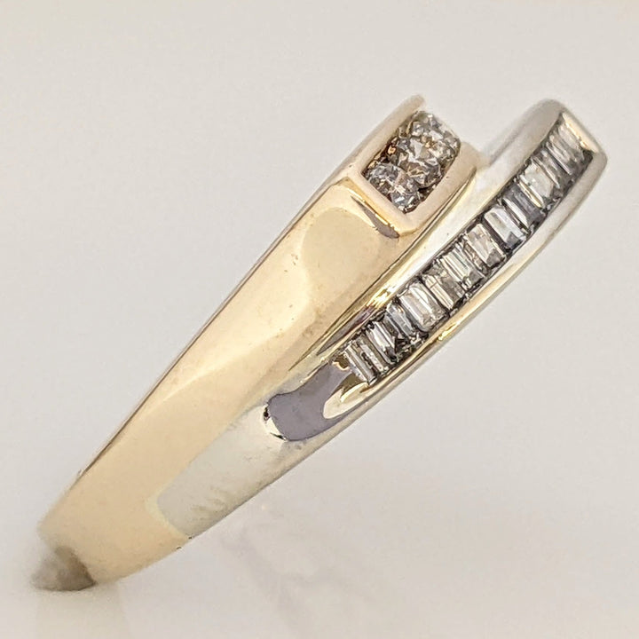 14K TWO-TONE .69 CARAT TOTAL WEIGHT SI2 H DIAMOND ROUND (7) BAGUETTE (12) ESTATE RING 5.2 GRAMS