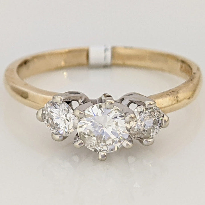 14K .72 CARAT TOTAL WEIGHT I1 H DIAMOND ROUND (3) TRINITY ESTATE RING 2.6 GRAMS