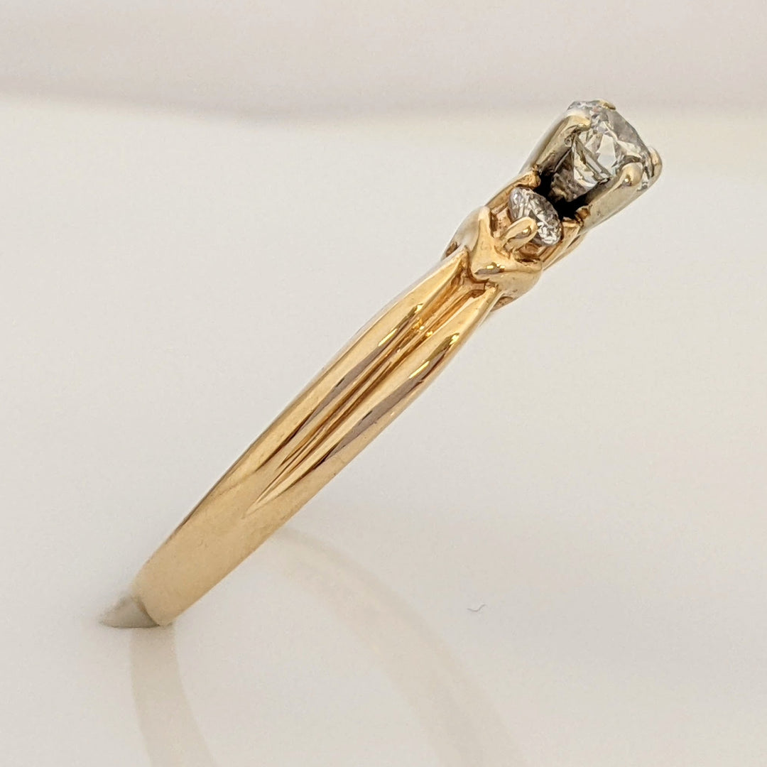 14K .40 CARAT TOTAL WEIGHT SI2 H DIAMOND ROUND (3) TRINITY ESTATE RING 3.3 GRAMS
