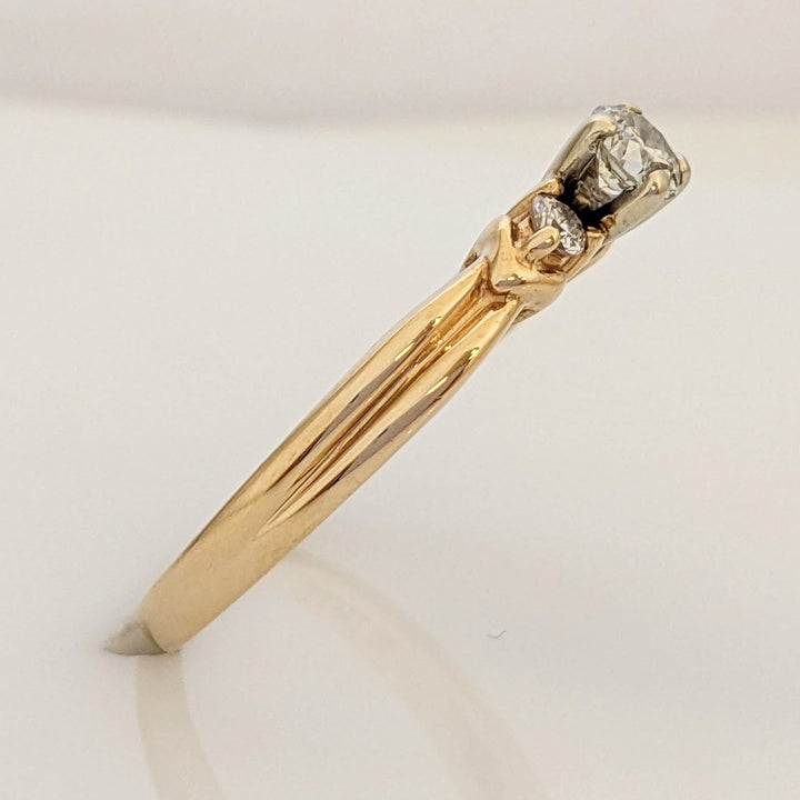 14K .40 CARAT TOTAL WEIGHT SI2 H DIAMOND ROUND (3) TRINITY ESTATE RING 3.3 GRAMS