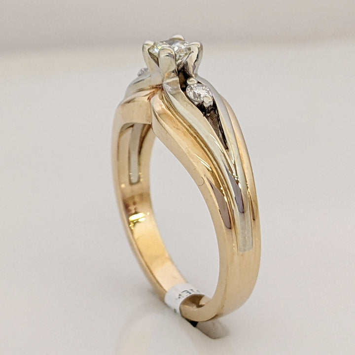 14K TWO-TONE .27 CARAT TOTAL WEIGHT DIAMOND ROUND (3) TRINITY ESTATE RING 5.7 GRAMS