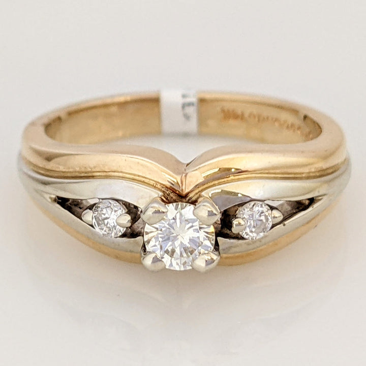 14K TWO-TONE .27 CARAT TOTAL WEIGHT DIAMOND ROUND (3) TRINITY ESTATE RING 5.7 GRAMS
