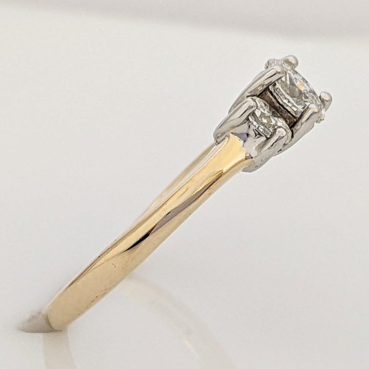 14K/ PLATINUM .50 CARAT TOTAL WEIGHT SI3-I1 I DIAMOND OVAL TRINITY ESTATE RING 2.8 GRAMS