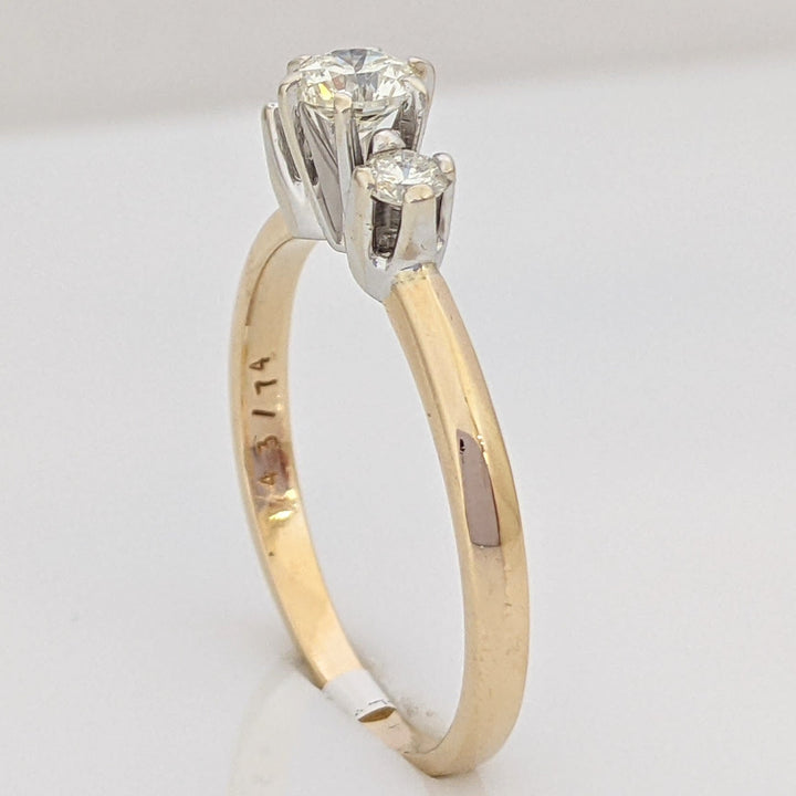 14K .47 CARAT TOTAL WEIGHT VS1 H ROUND DIAMOND (3) TRINITY ESTATE RING 2.3 GRAMS