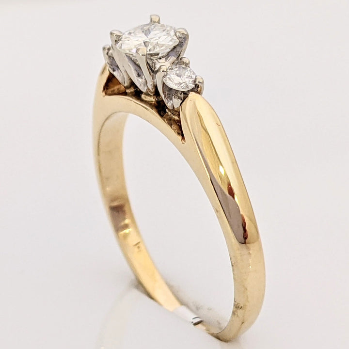 14K .38 CARAT TOTAL WEIGHT VS1 G DIAMOND ROUND (3) TRINITY ESTATE RING 2.4 GRAMS