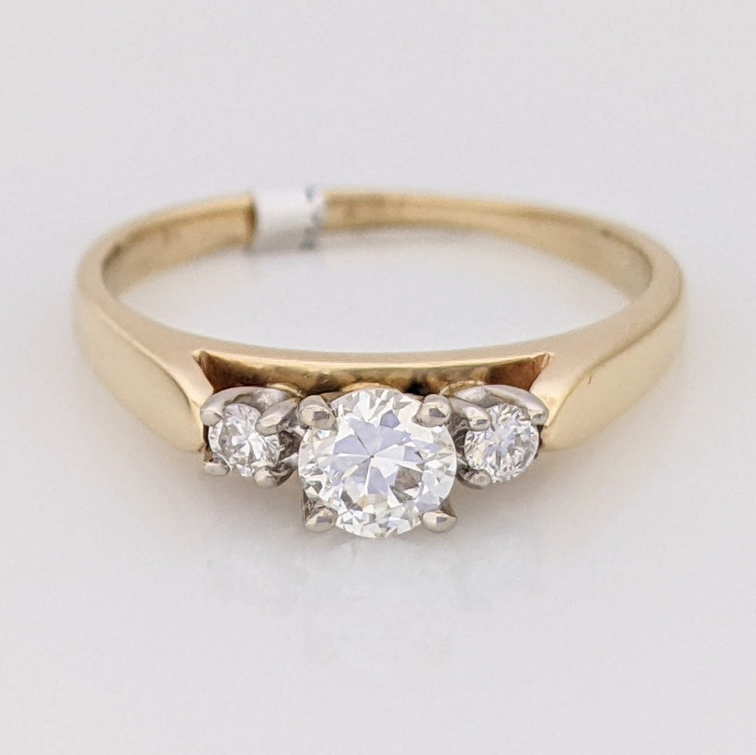 14K .38 CARAT TOTAL WEIGHT VS1 G DIAMOND ROUND (3) TRINITY ESTATE RING 2.4 GRAMS
