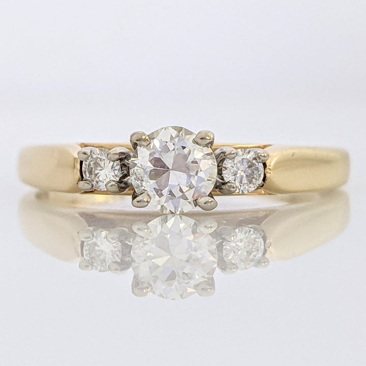 14K .38 CARAT TOTAL WEIGHT VS1 G DIAMOND ROUND (3) TRINITY ESTATE RING 2.4 GRAMS