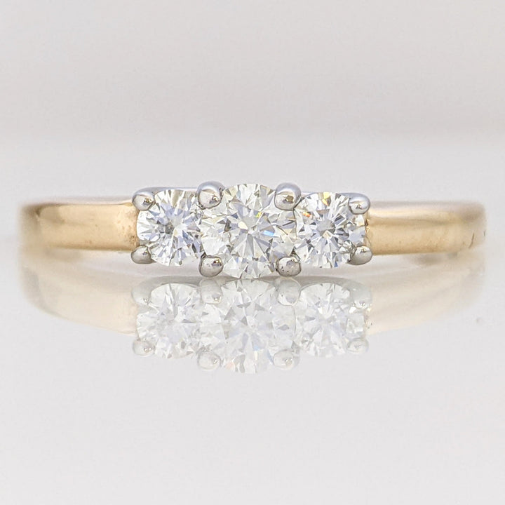 14K .41 CARAT TOTAL WEIGHT SI2 G DIAMOND ROUND (3) TRINITY ESTATE RING 2.9 GRAMS