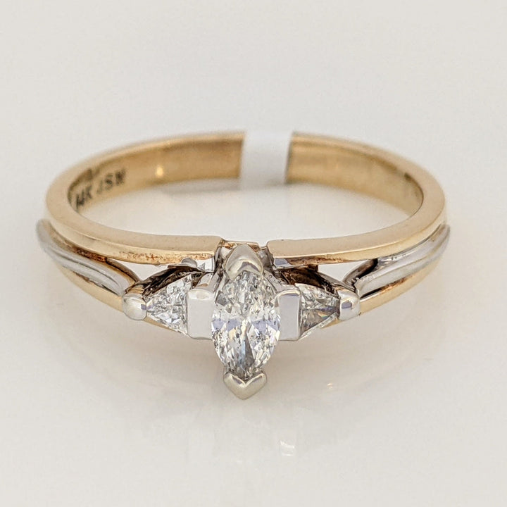 14K .30 CARAT TOTAL WEIGHT MARQUISE DIAMOND WITH (2) TRILLION CUT ESTATE RING 2.8 GRAMS