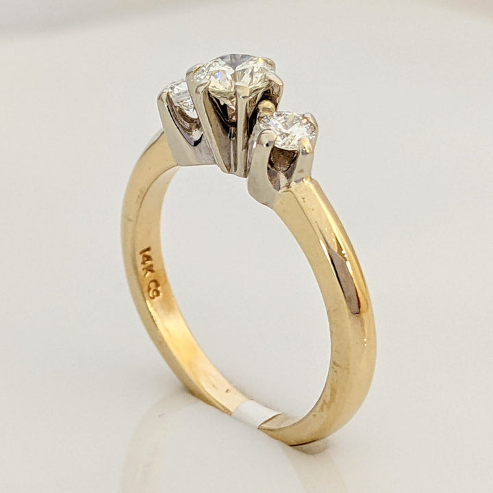 14K .52 CARAT TOTAL WEIGHT I1 K DIAMOND ROUND (3) TRINITY ESTATE RING 3.0 GRAMS
