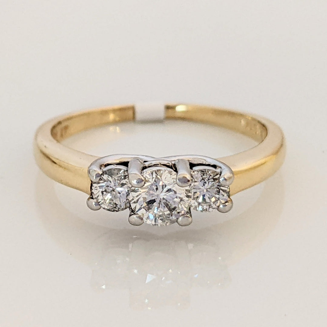 14K .49 CARAT TOTAL WEIGHT I1 G DIAMOND ROUND (3) TRINITY ESTATE RING 2.8 GRAMS