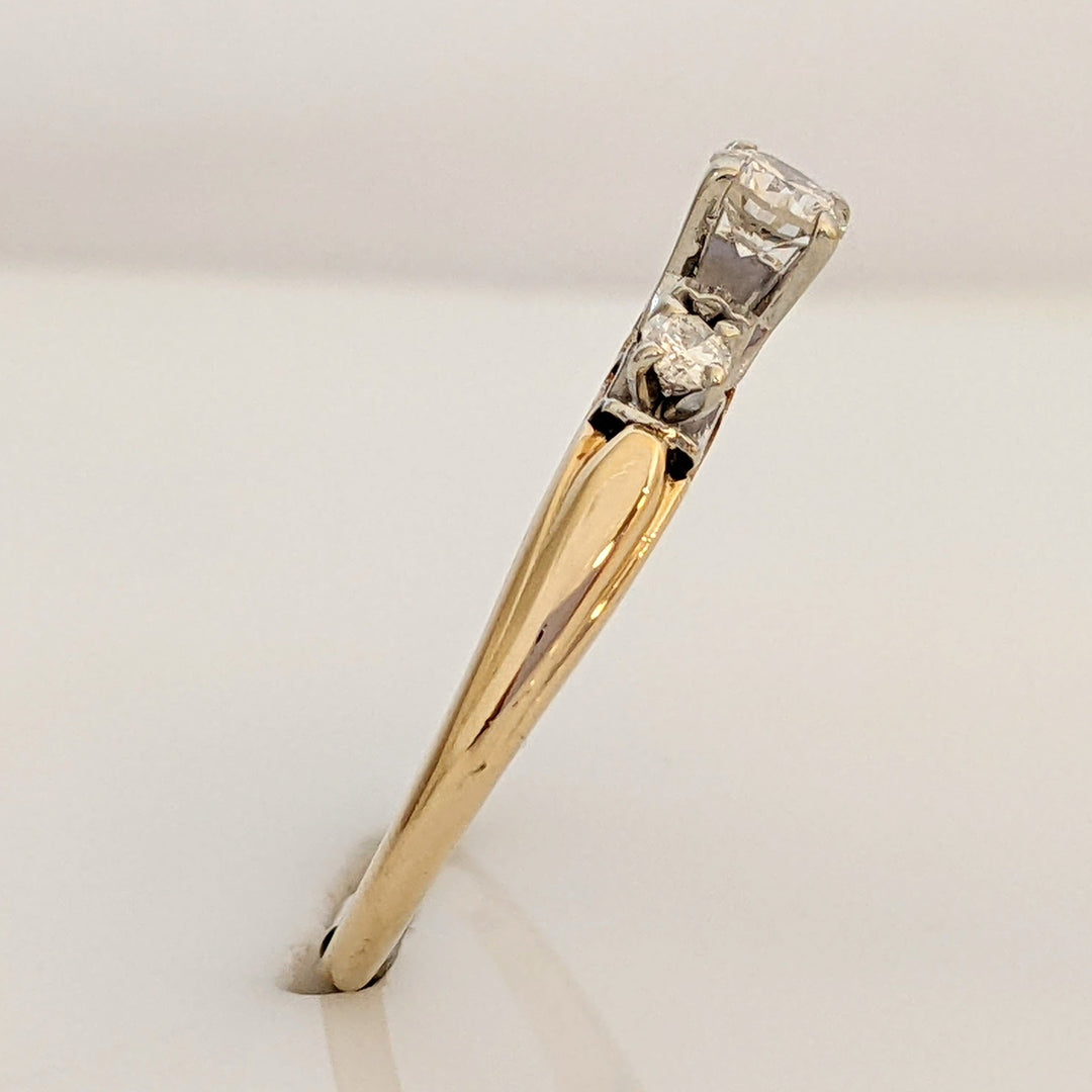 14K .33 CARAT TOTAL WEIGHT VS2 H DIAMOND ROUND (3) TRINITY ESTATE RING 2.9 GRAMS