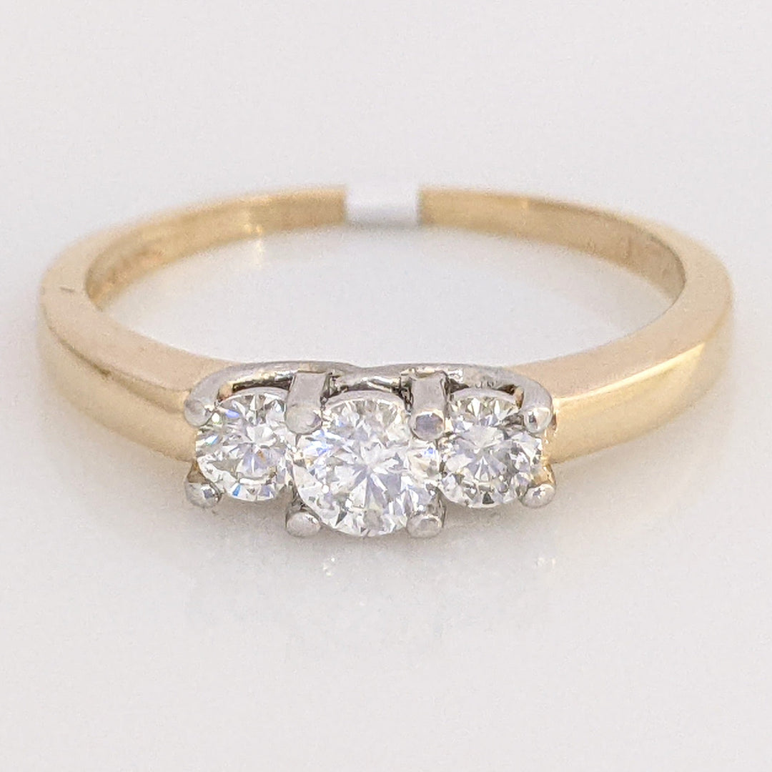 14K .40 CARAT TOTAL WEIGHT SI2 G DIAMOND ROUND (3) TRINITY ESTATE RING 2.9 GRAMS
