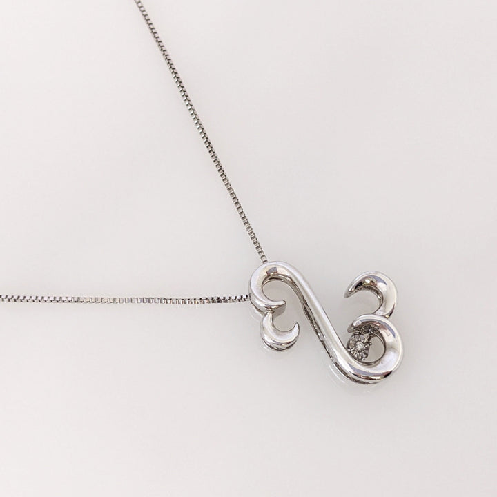 STERLING SILVER DIAMOND ROUND OPEN HEART JANE SEYMOUR ESTATE PENDANT & CHAIN  4.2 GRAMS