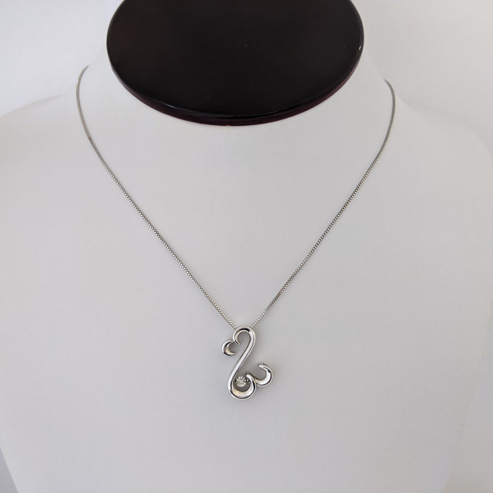 STERLING SILVER DIAMOND ROUND OPEN HEART JANE SEYMOUR ESTATE PENDANT & CHAIN  4.2 GRAMS