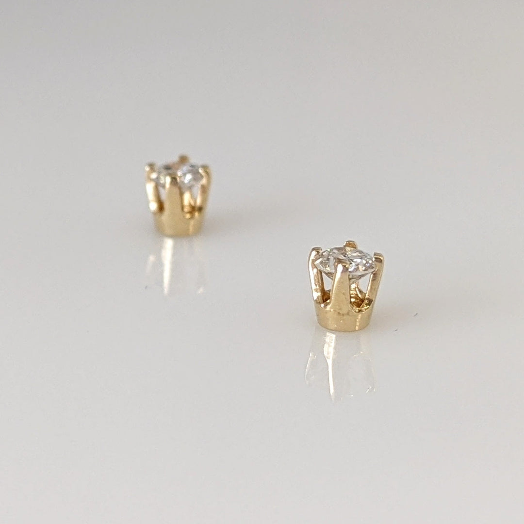 14K .14 CARAT TOTAL WEIGHT SI2 H DIAMOND ROUND ESTATE STUD EARRINGS 0.3 GRAMS