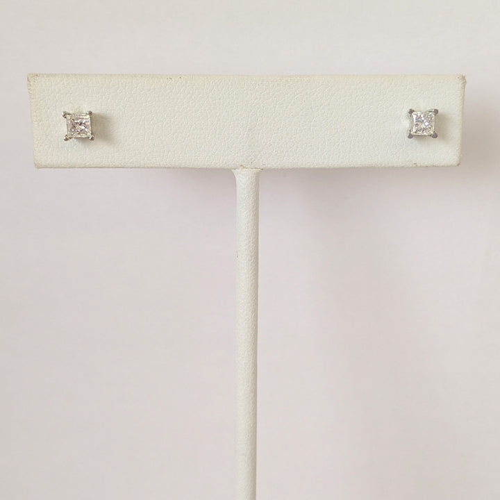 14K WHITE .48 CARAT TOTAL WEIGHT SI2 G DIAMOND PRINCESS CUT (2) ESTATE STUD EARRINGS 0.9 GRAMS