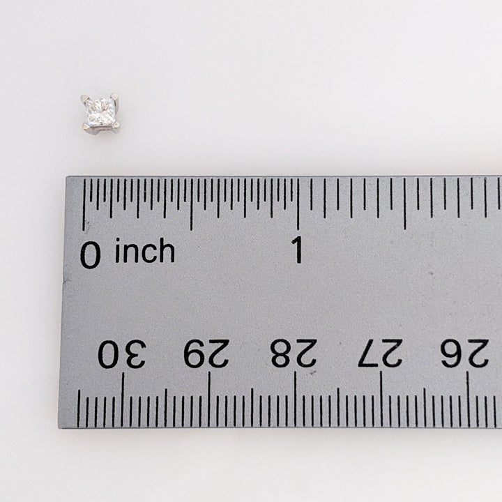 14K WHITE .48 CARAT TOTAL WEIGHT SI2 G DIAMOND PRINCESS CUT (2) ESTATE STUD EARRINGS 0.9 GRAMS