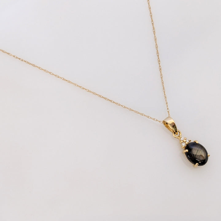 14K BLACK STAR SAPPHIRE OVAL 7X9 WITH (3) MELEE ESTATE PENDANT & CHAIN 2.1 GRAMS