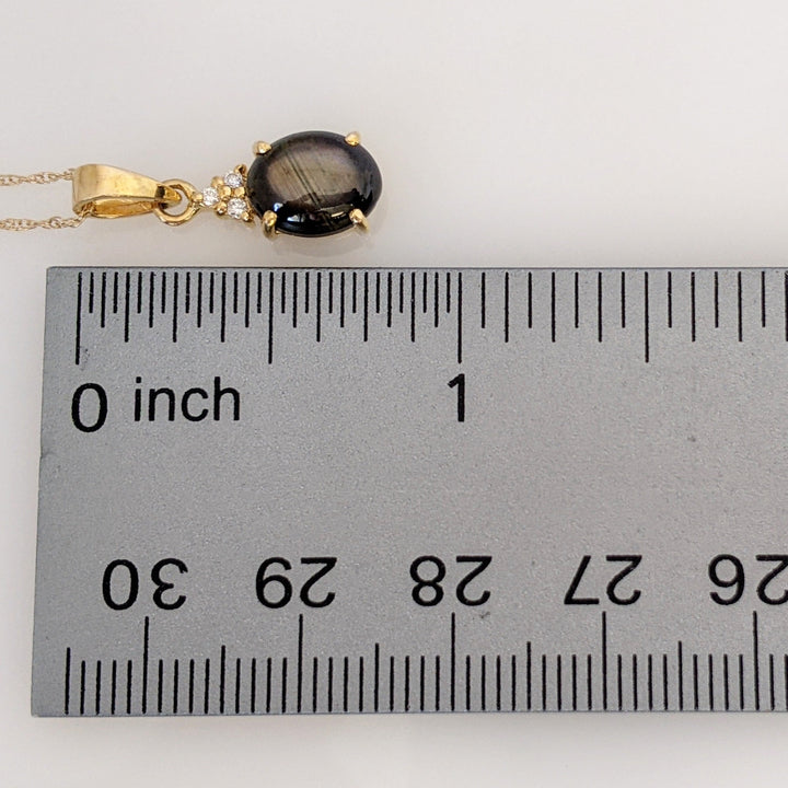 14K BLACK STAR SAPPHIRE OVAL 7X9 WITH (3) MELEE ESTATE PENDANT & CHAIN 2.1 GRAMS