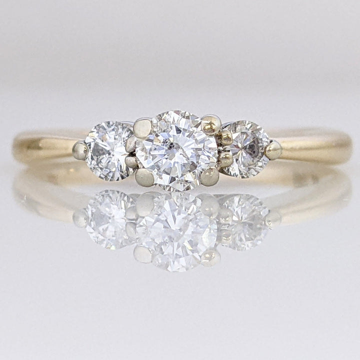 14K .43 CARAT TOTAL WEIGHT I1 I DIAMOND ROUND (3) TRINITY ESTATE RING 2.2 GRAMS