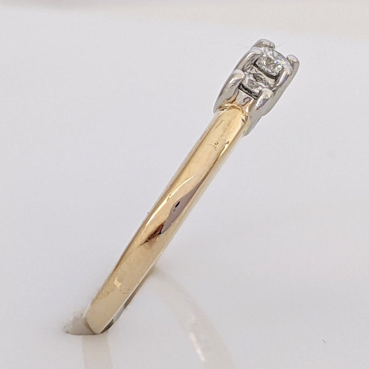 14K .21 CARAT TOTAL WEIGHT SI2 G DIAMOND ROUND (3) TRINITY ESTATE RING 2.5 GRAMS