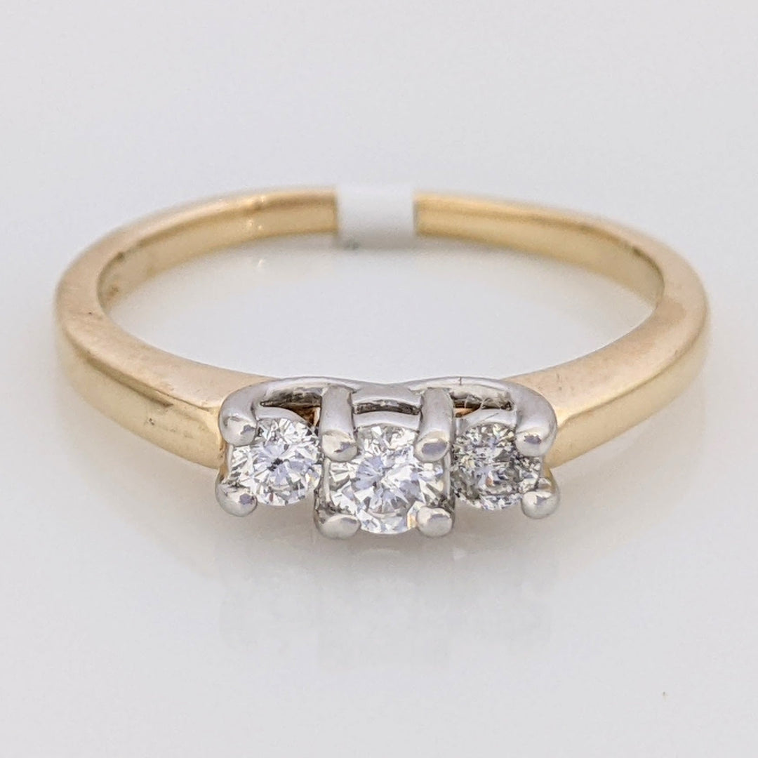 14K .21 CARAT TOTAL WEIGHT SI2 G DIAMOND ROUND (3) TRINITY ESTATE RING 2.5 GRAMS