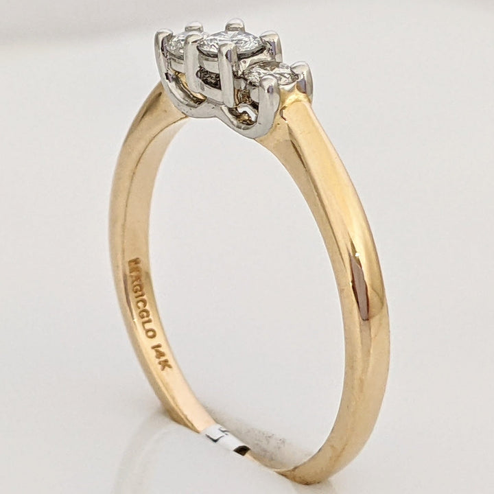 14K .23 CARAT TOTAL WEIGHT I1 H DIAMOND ROUND (3) ESTATE TRINITY RING 2.5 GRAMS