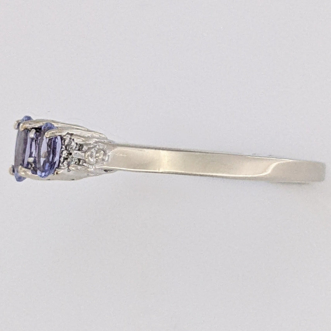 10K TANZANITE OVAL (3) WITH (4) MELEE ESTATE RING 2.3 GRAMS