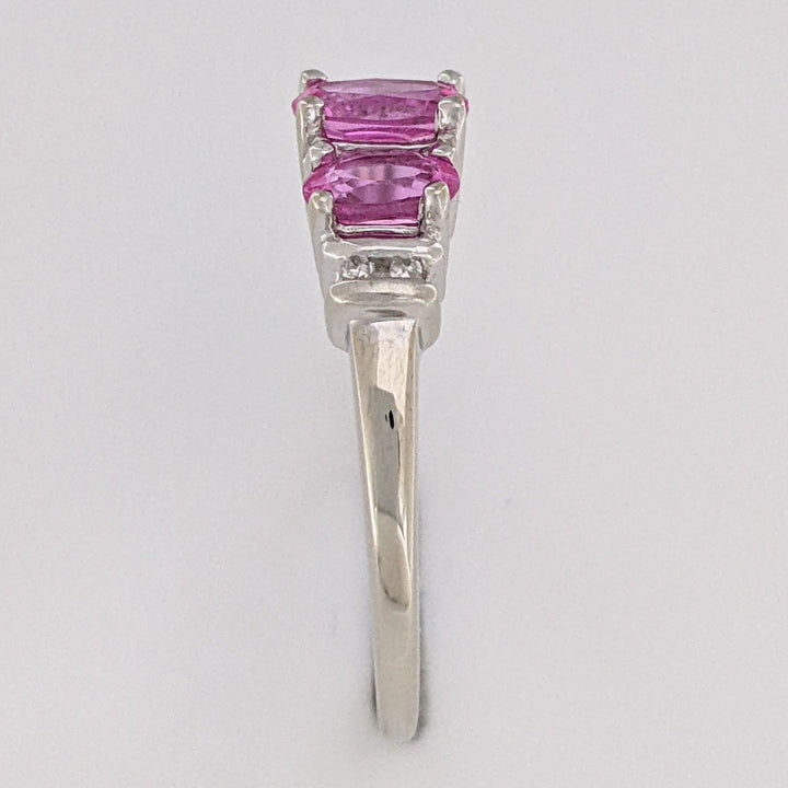 10K WHITE LAB-CREATED PINK SAPPHIRE OVAL 4X6 WITH (2) 3X5 AND (4) MELEE ESTATE RING 2.1 GRAMS