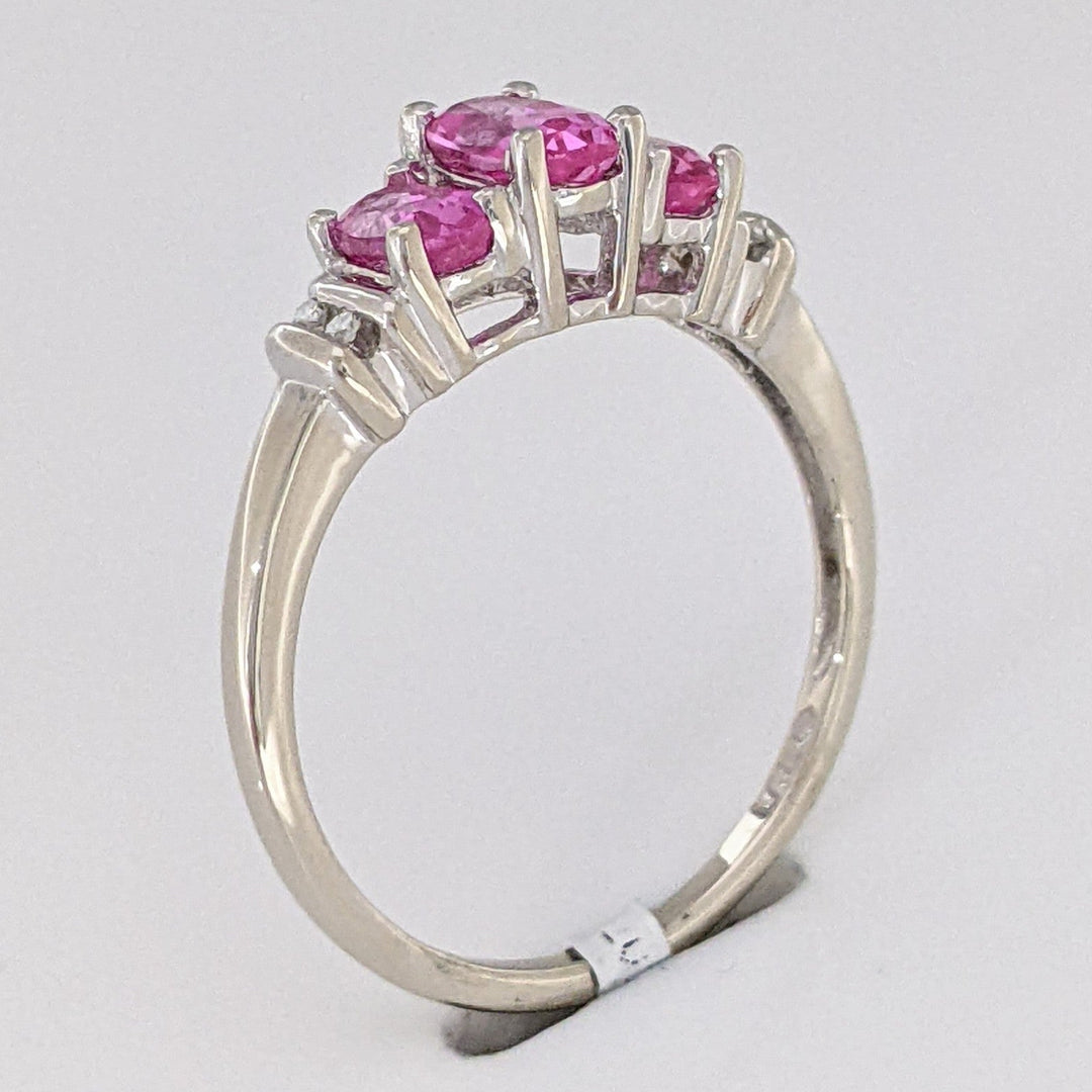 10K WHITE LAB-CREATED PINK SAPPHIRE OVAL 4X6 WITH (2) 3X5 AND (4) MELEE ESTATE RING 2.1 GRAMS