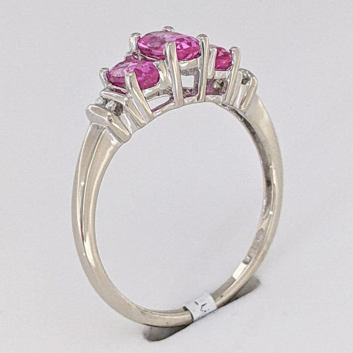 10K WHITE LAB-CREATED PINK SAPPHIRE OVAL 4X6 WITH (2) 3X5 AND (4) MELEE ESTATE RING 2.1 GRAMS