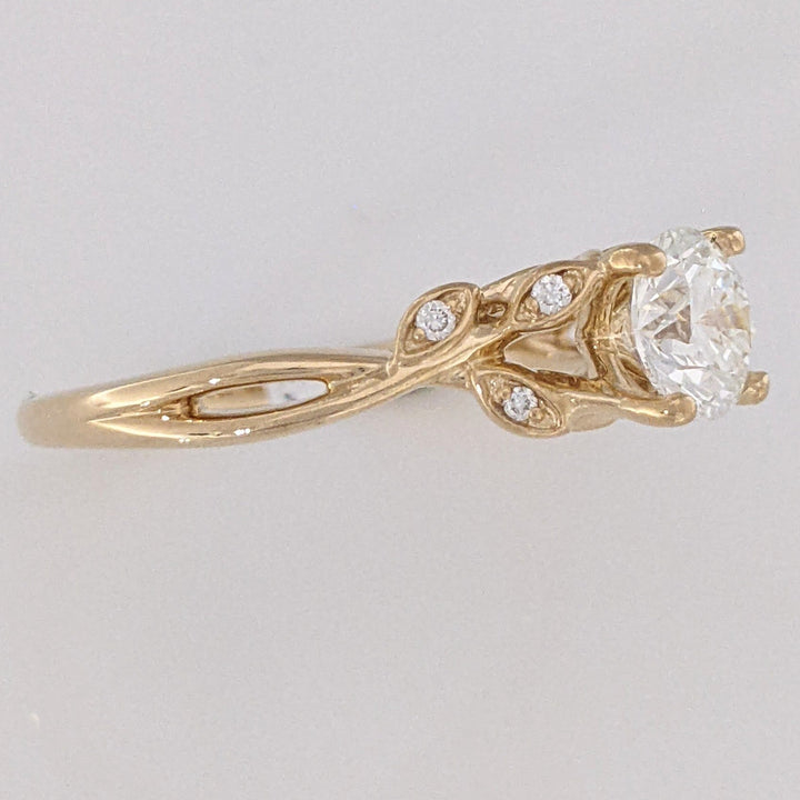 14K .90 CARAT TOTAL VS2 E DIAMOND ROUND WITH (10) MELEE ESTATE RING 3.8 GRAMS