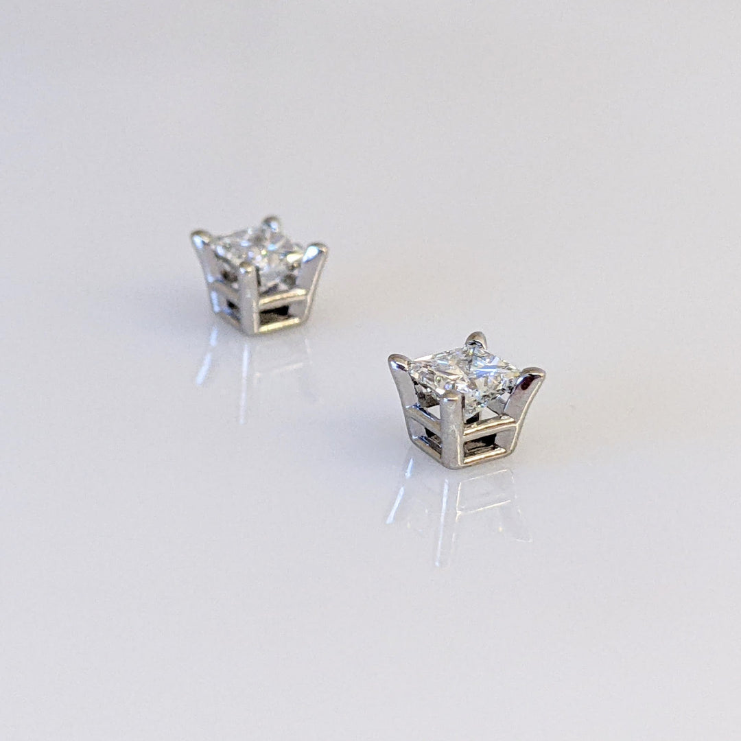 14K WHITE .46 CARAT TOTAL WEIGHT SI2 E-F DIAMOND PRINCESS CUT (2) ESTATE STUD EARRINGS 0.8 GRAMS