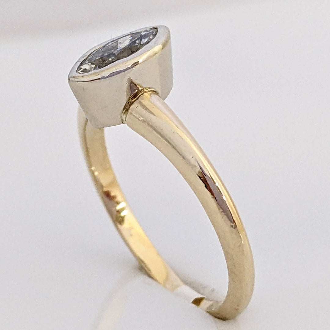 14K .50 CARAT TOTAL WEIGHT I1 I DIAMOND MARQUISE BEZEL SET ESTATE RING 2.8 GRAMS