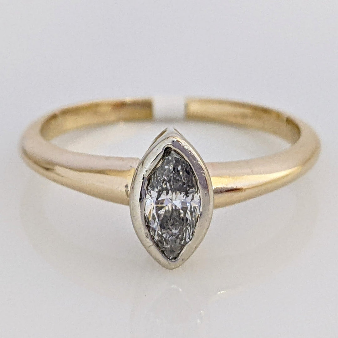 14K .50 CARAT TOTAL WEIGHT I1 I DIAMOND MARQUISE BEZEL SET ESTATE RING 2.8 GRAMS