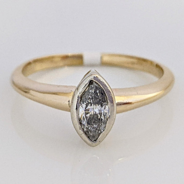 14K .50 CARAT TOTAL WEIGHT I1 I DIAMOND MARQUISE BEZEL SET ESTATE RING 2.8 GRAMS