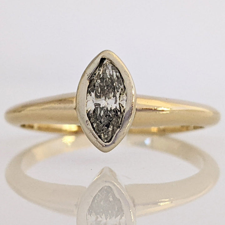 14K .50 CARAT TOTAL WEIGHT I1 I DIAMOND MARQUISE BEZEL SET ESTATE RING 2.8 GRAMS