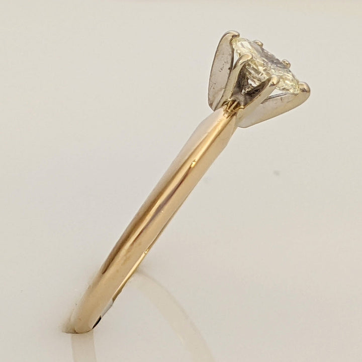 14K .24 CARAT TOTAL SI I DIAMOND MARQUISE CUT SOLITAIRE ESTATE RING 1.6 GRAMS