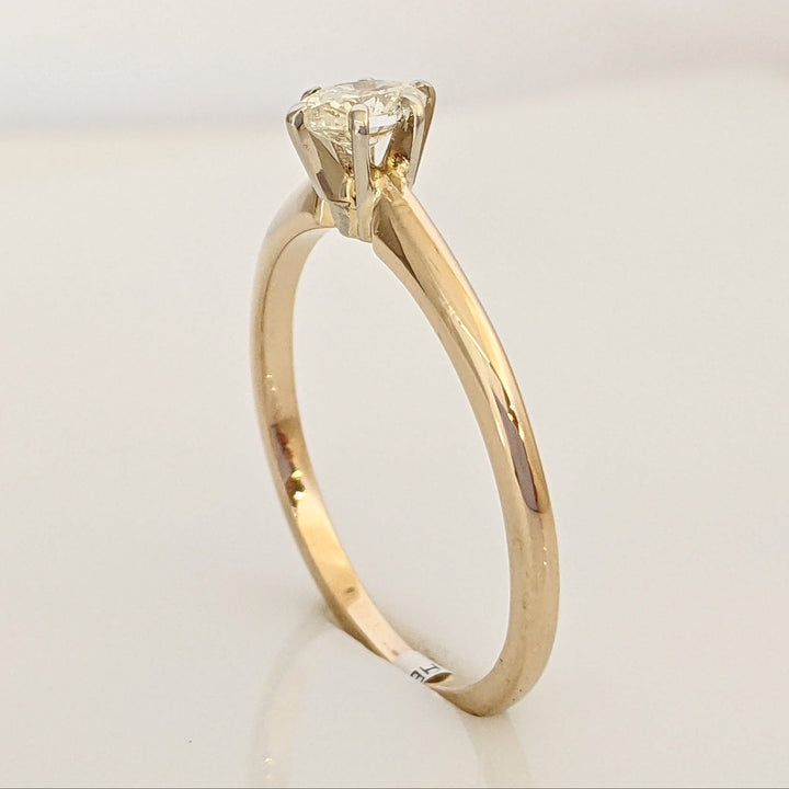 14K .32 CARAT TOTAL WEIGHT SI2 J DIAMOND OVAL SOLITAIRE ESTATE RING 2.0 GRAMS