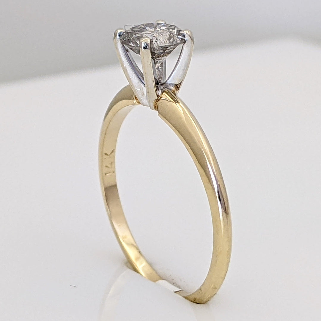 14K .61 CARAT TOTAL I1 K DIAMOND ROUND SOLITARE ESTATE RING 1.9 GRAMS