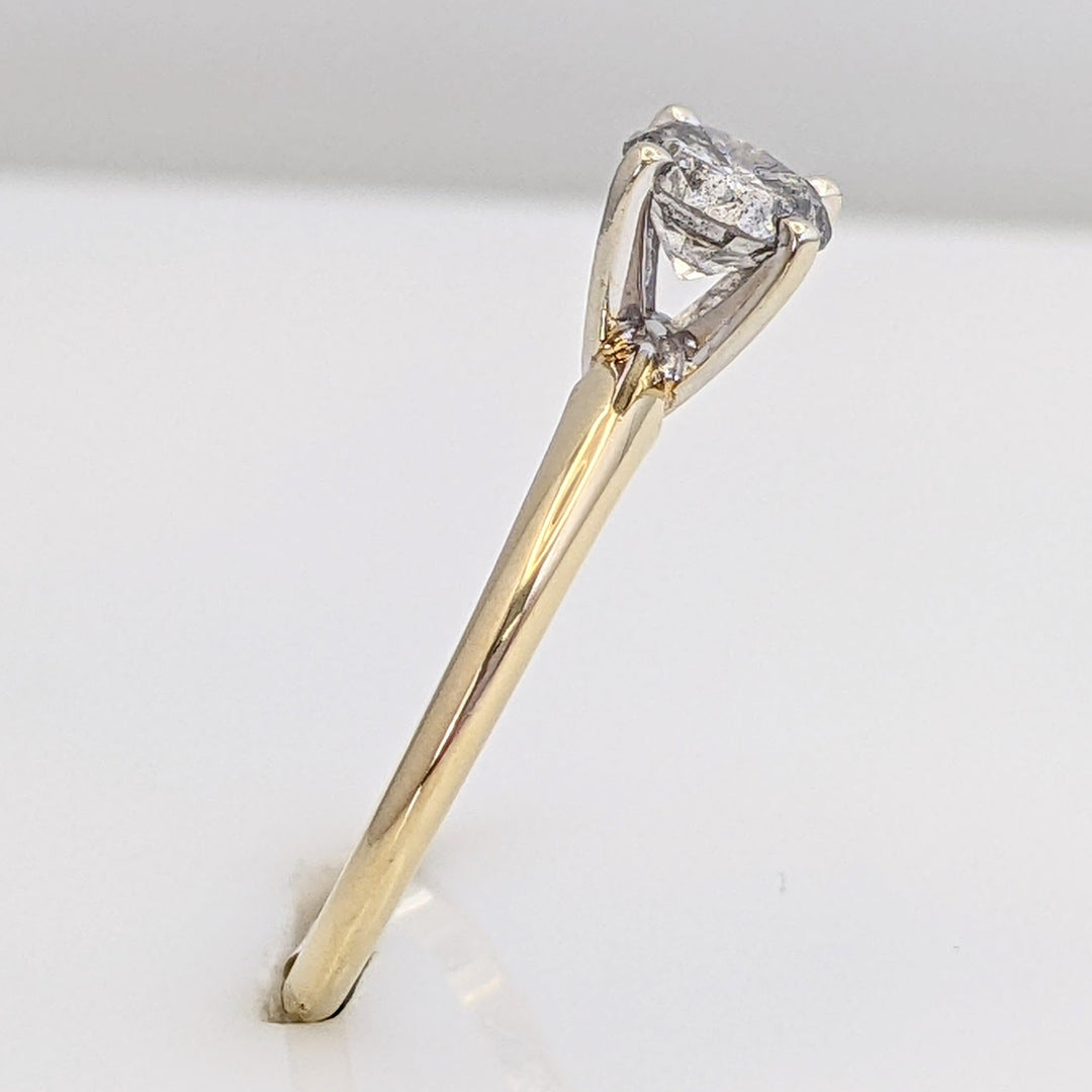 14K .61 CARAT TOTAL I1 K DIAMOND ROUND SOLITARE ESTATE RING 1.9 GRAMS