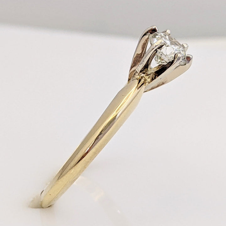 14K .53 CARAT TOTAL I1 H DIAMOND ROUND SOLITAIRE ESTATE RING 2.6 GRAMS