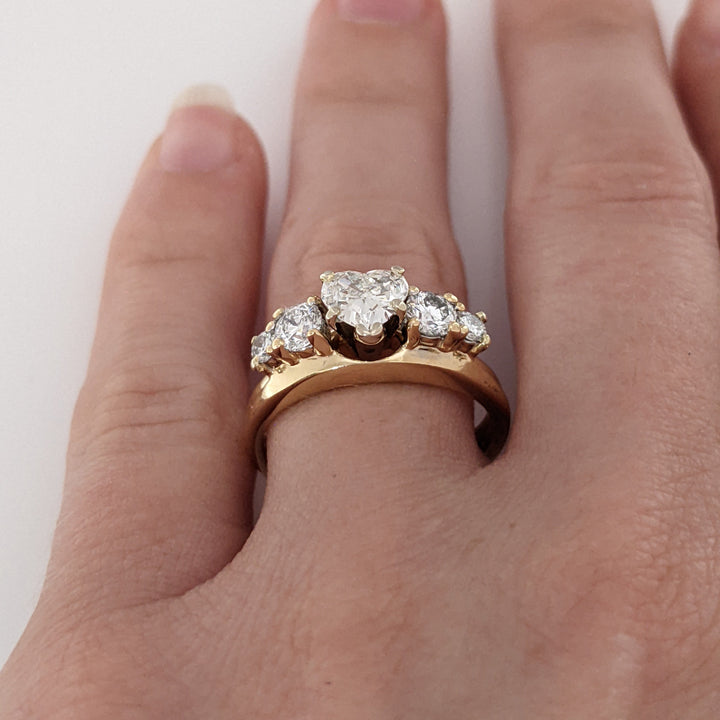 14K 1.14 CARAT TOTAL WEIGHT VS1 I DIAMOND HEART (1) ROUND (4) ESTATE RING/ WRAP SET 4.3 GRAMS