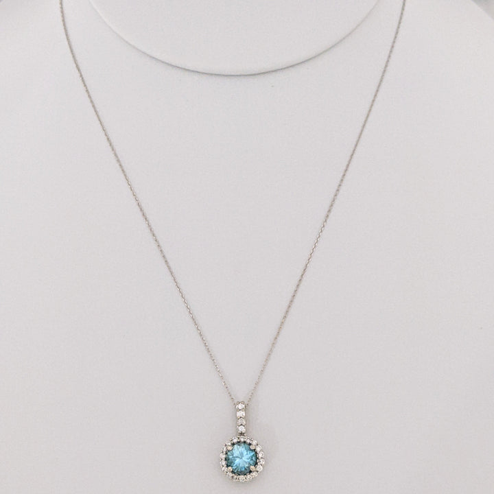14K WHITE BLUE TOPAZ ROUND 6MM WITH .22 DIAMOND TOTAL WEIGHT ESTATE HALO PENDANT & CHAIN 2.1 GRAMS