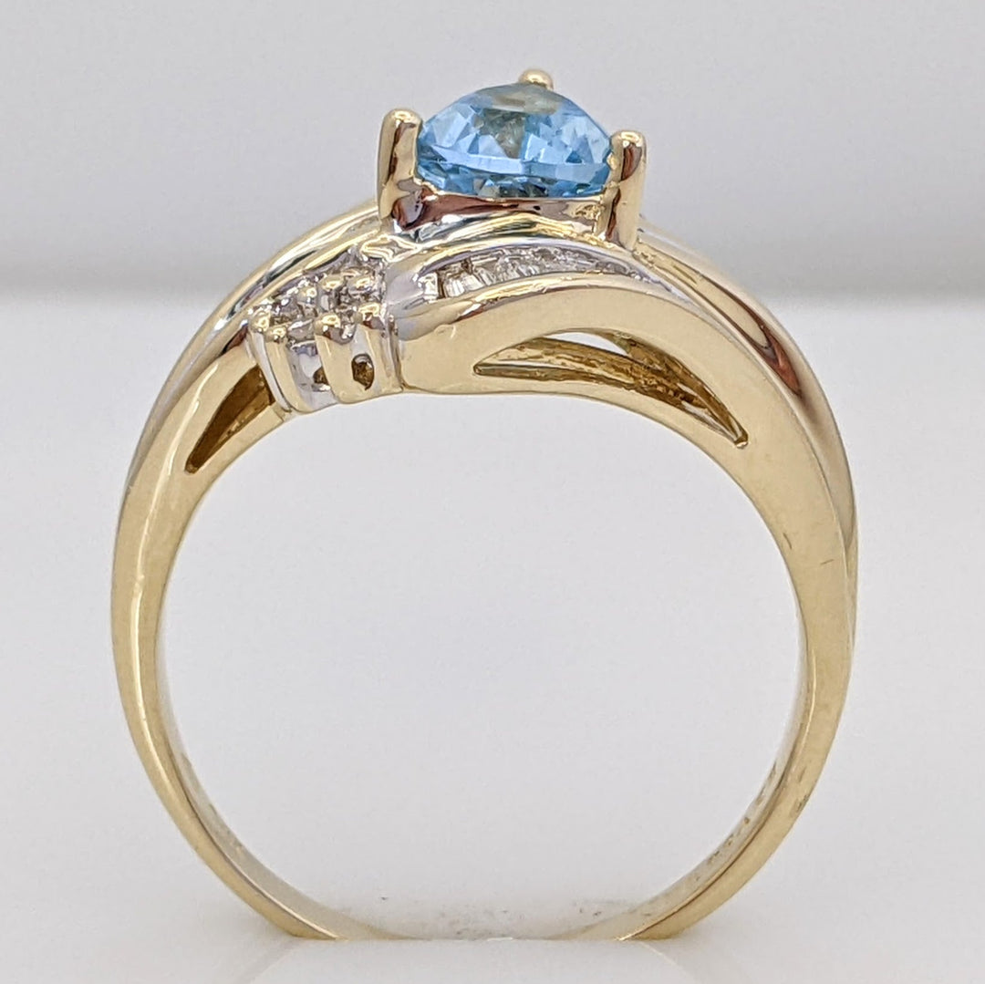 14K BLUE TOPAZ TRILLION 5.5MM WITH ROUND/BAGUETTE MELEE ESTATE RING 4.7 GRAMS